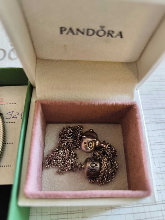 Оригинална Pandora 925 гривна с 3 талисмана + детска гривна, с кутии и сертификат