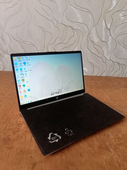 Ноутбук hp AMD Ryzen 5 / 8GB / 512GB SSD — отличное состояние