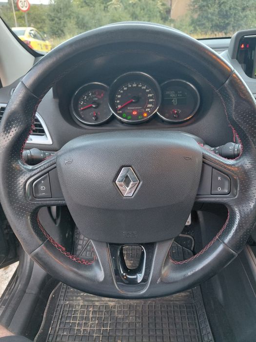 RENAULT Megane 2013 — imagine 2