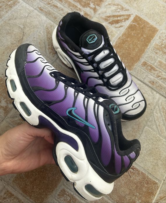 Nike Air Max Plus -37,5 оригинални, лилав преливащ модел, с кутия
