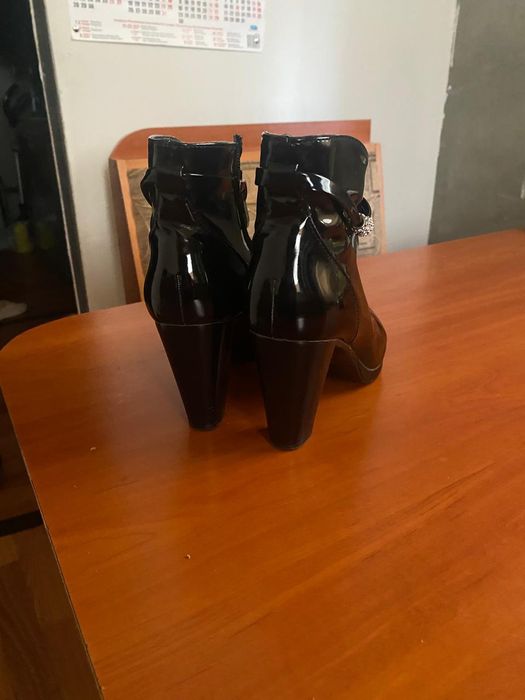 Продам продам ботильоны