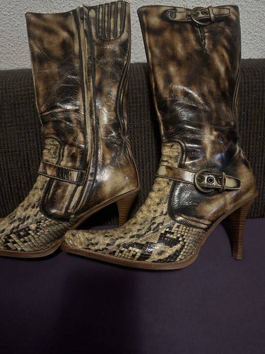 Cizme ciocate marca Sendra din piele naturala si piele de piton