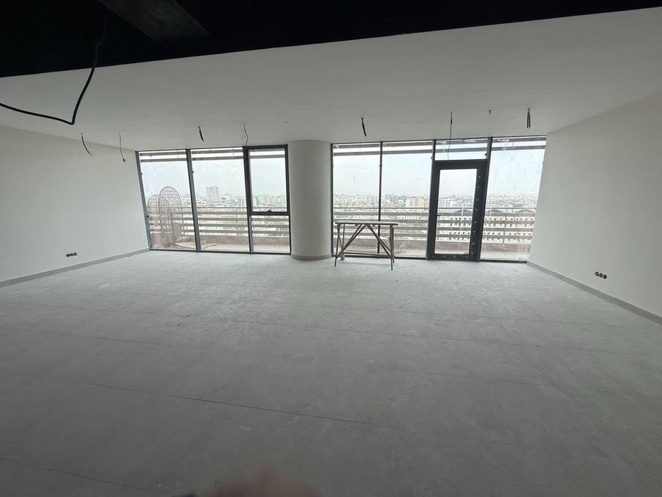 Zarafshon biznes sentr arenda ofis 266 m2 srochno Yakkasaroy