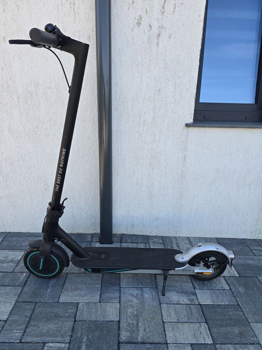 Xiaomi Mi Electric Scooter Pro 2 Mercedes-AMG Petronas F1 Team Edition
