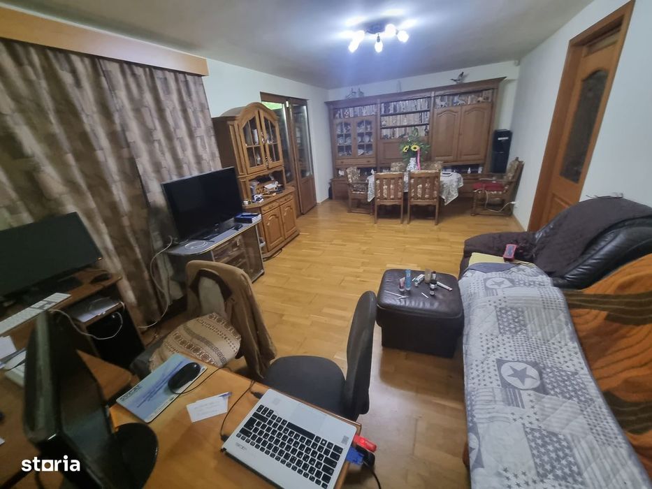 Vilă P+M,teren 1.790 mp,Simeria-zonă rezidențială