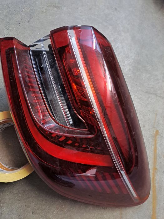 Lampa stop, tripla logan, clio 4/ 5, megane 4. Far arkana. Aripa dr duster