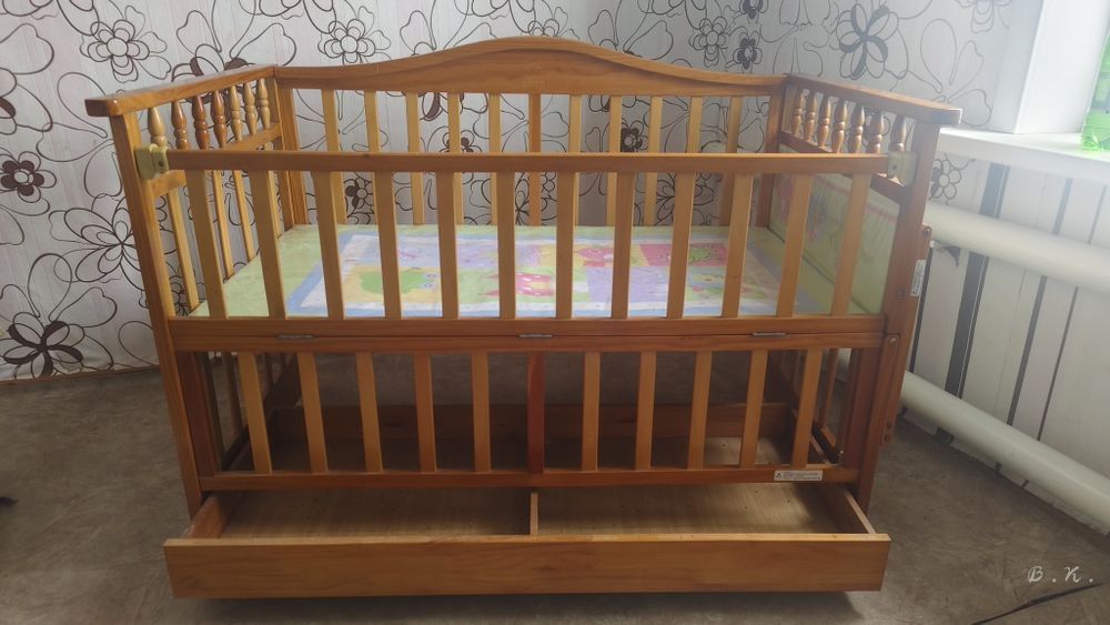 Кроватка детская