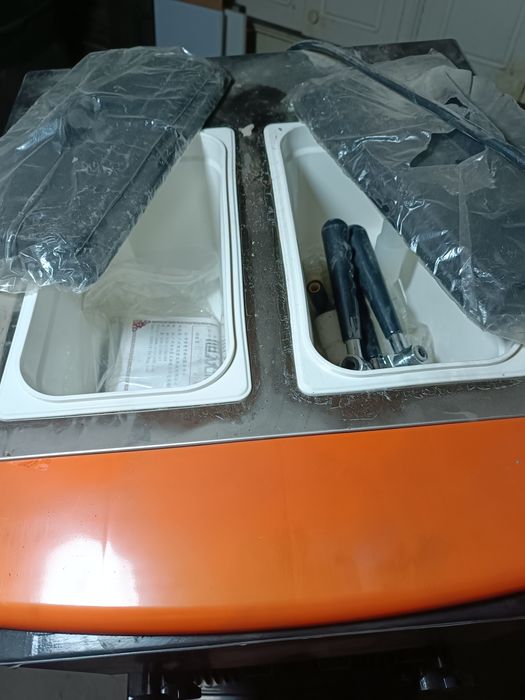 Марожный апарат сотилади