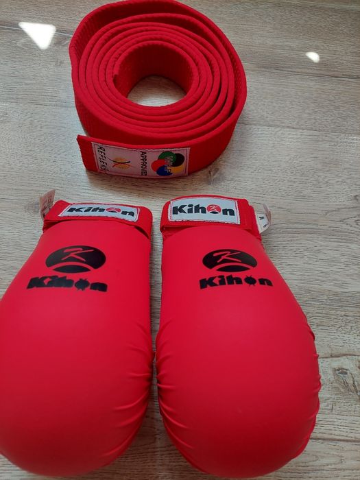 Ръкавици за карате, М размер Kihon
