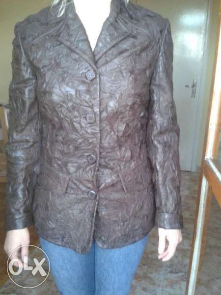 продавам елегантно сако от естествена кожа