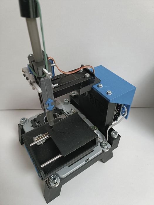 Router CNC cu pix ( plotter)