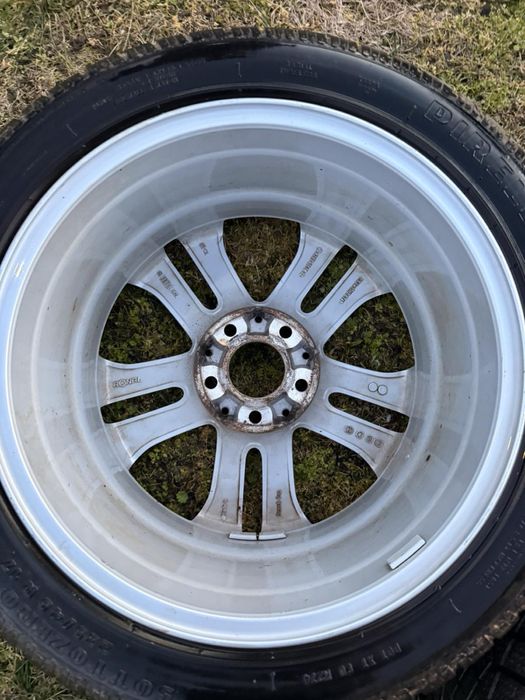 Камплект гуми с джанти