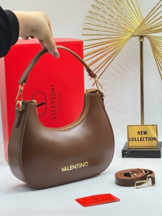 Geanta Valentino noua !!! Dimensiuni 25/19 !!!