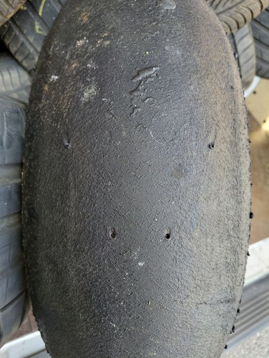 200/60/17" pirelli. Dot2025