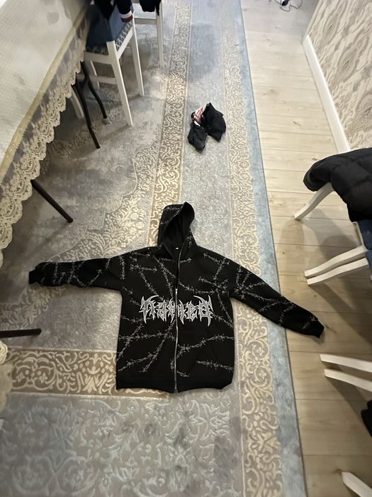 Худи стильные продаю