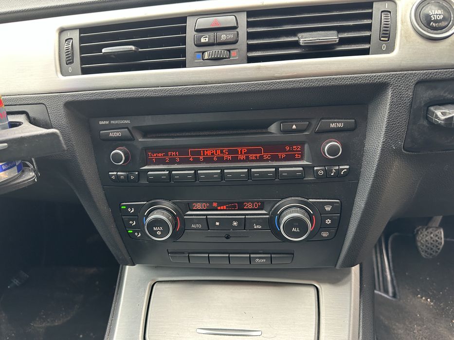 Casetofon usb si bluetooth bmw e90 e91 e92 e93 e87 e88 e81 e82