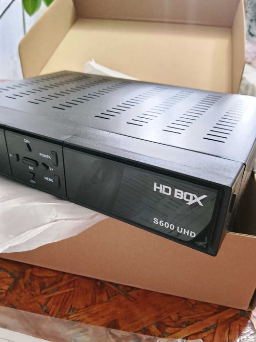 4К спутниковый ресивер - HD BOX S600 UHD.