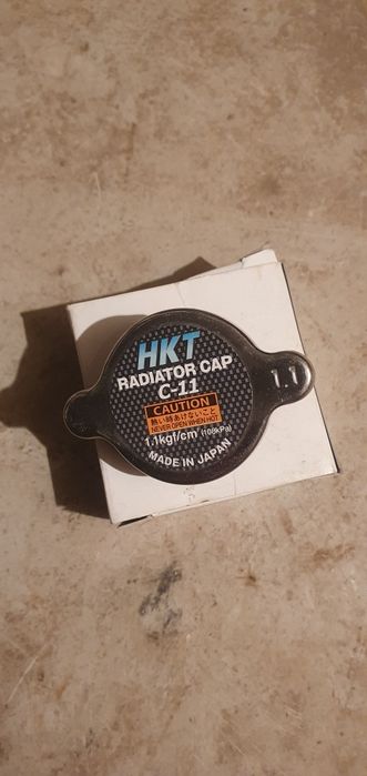 Продам крышки радиатора