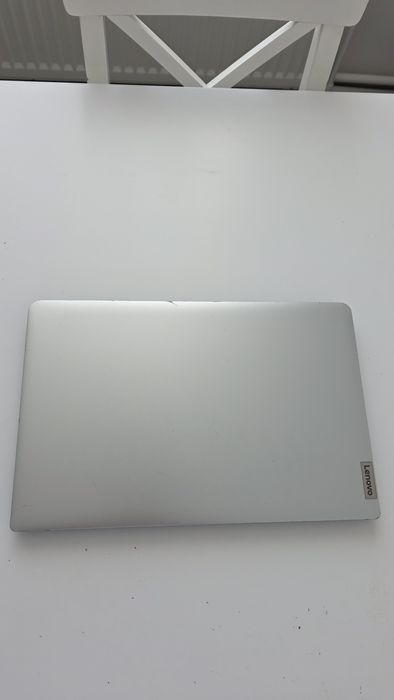 Lenovo IdeaPad 1 15ALC7 Ryzen 7 5700U  16 gb rami Amd Radeon Graphic 2 gb!