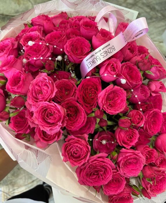 кустовые свежие розы