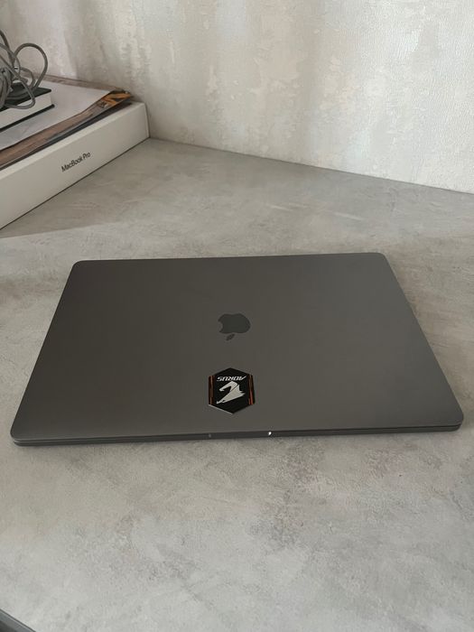 Macbook Pro 16 i9