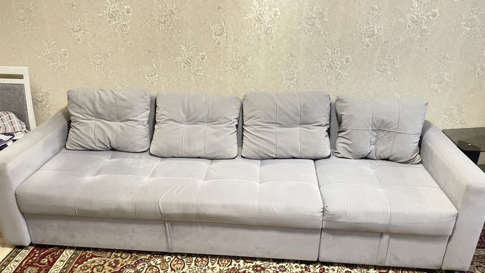 продам диван серого цвета 3 МЕТРА