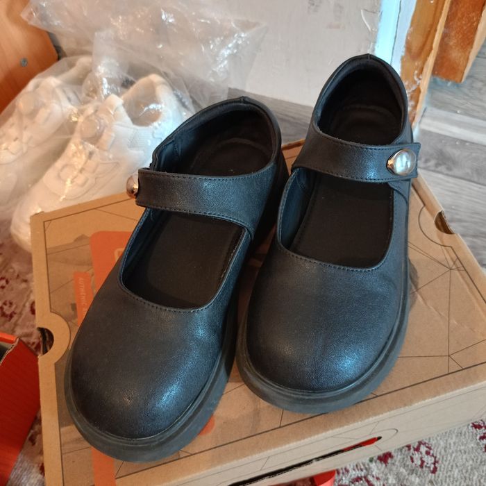 Продам туфли Мэри Джейн для девочки