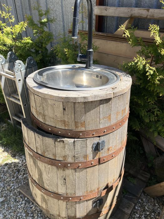 Дървена каца външна мивка