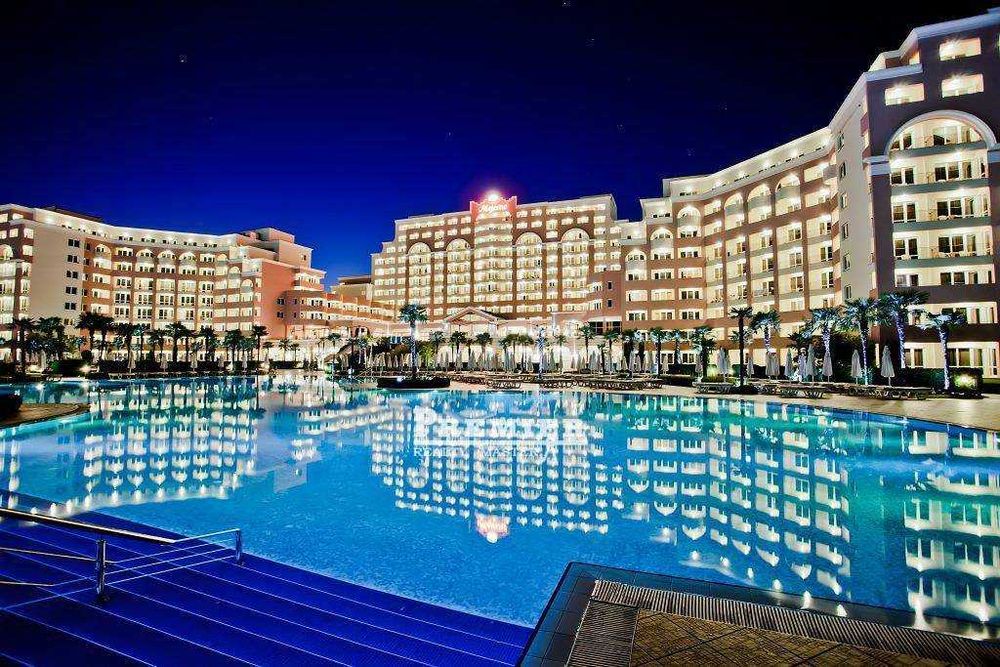 Продава се Двустаен апартамент в к.к. Слънчев бряг - 81 кв.м за 825 €/кв.м - Снимка #2