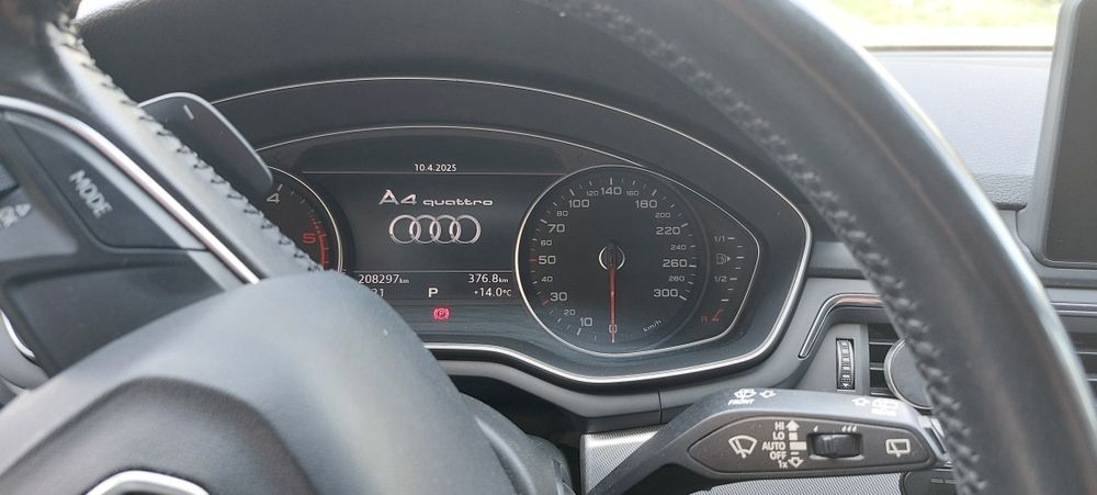 Audi A4 Avant -Quattro, Webasto.