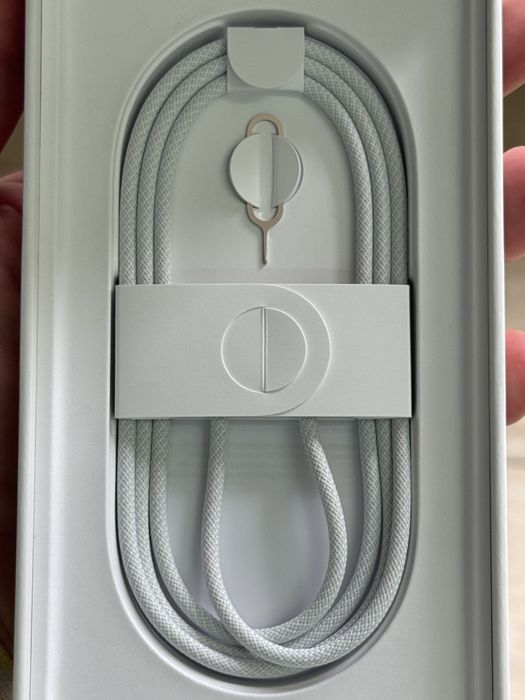 Apple iPhone 17 Pro Max 256GB Deep Blue 100% батерия / НОВ! 2г. Гаранция!