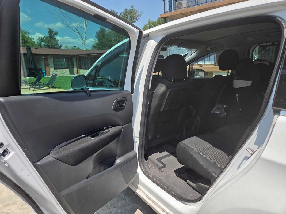 Peugeot 5008 1.6 HDi -Декември 2010, Ван, Употребяван автомобил, В добро състояние, Дизел, 285 000км, Автоматични скорости, 112к.с., EURO 5, 1600см3,