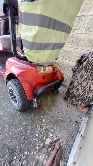 Електрическа инвалидна количка скутер