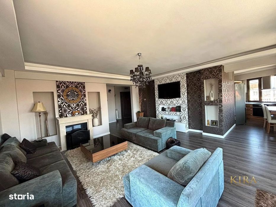 Apartament De Inchiriat Cu 3 Camere, Zona Centrala