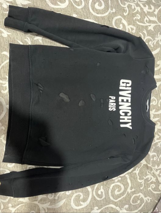 Bluza Givenchy.