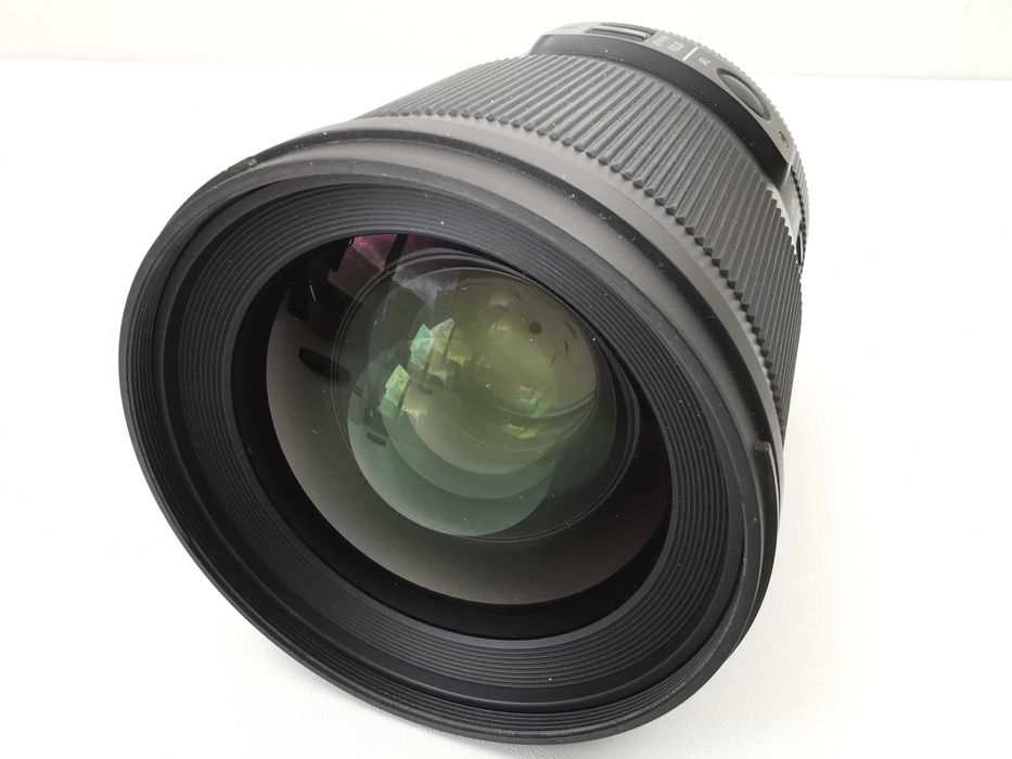 Sigma 35mm F1.2 DG DN Art Full Frame обектив за Sony E фотоапарати