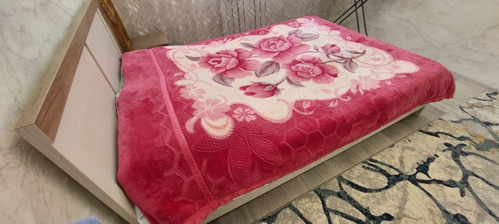Продам кровать в хорошем состояний