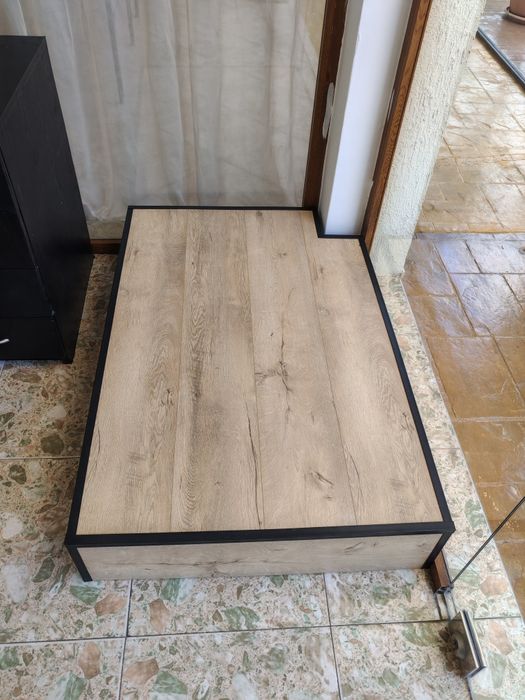 Подиум за педикюр / Подиум за педикюрски стол