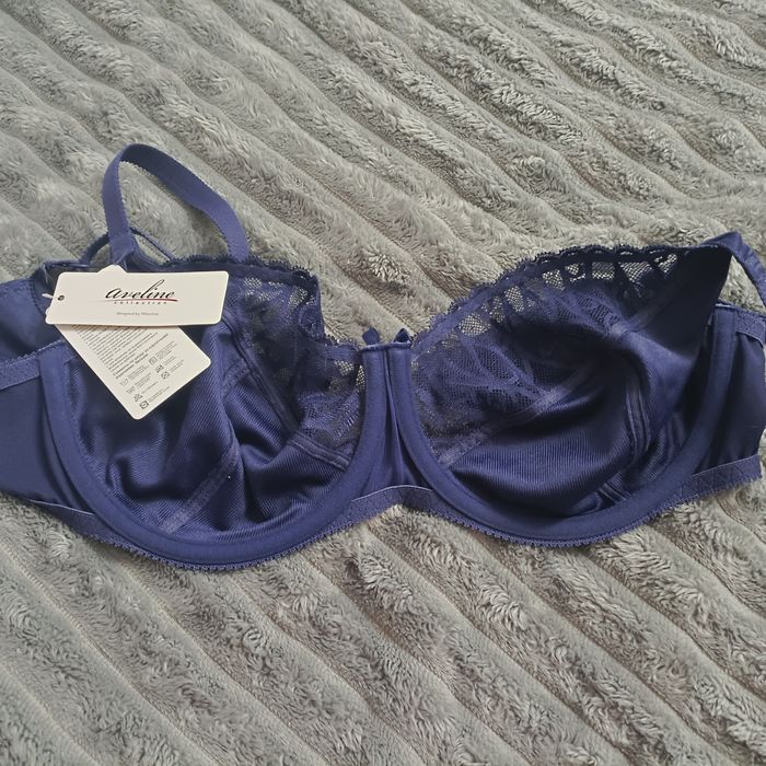 продам бюстгалтер новый