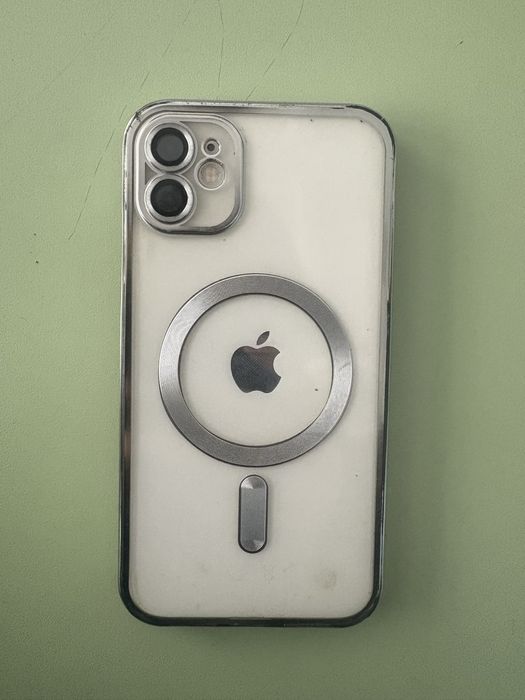 Айфон 11 128гб с коробкой