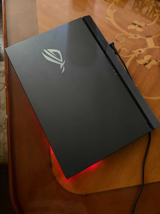 Laptop Gaming ROG Strix Ryzen 7 6800H, RTX 3050, 16GB Ram, 1TB SSD, 144hz