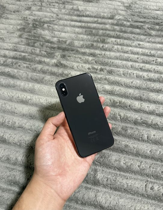 iPhone Xs 64gb 80% в идеальном состоянии