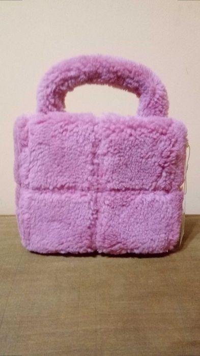 Малка дамска чанта