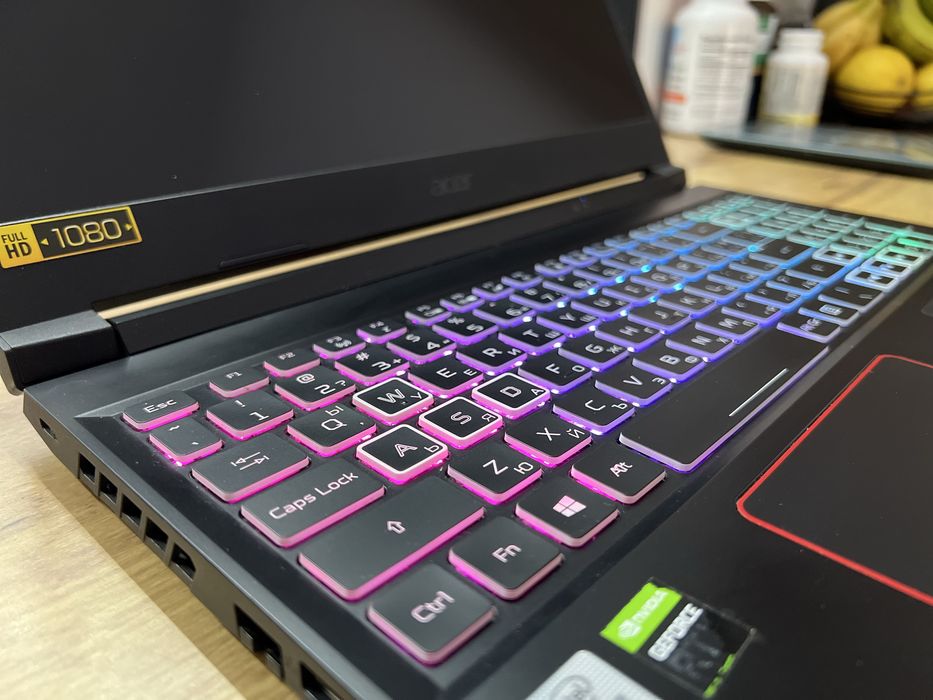 Геймърски лаптоп Acer Nitro 5 AN515-55,Intel Core i7-10750H, 16GB RAM