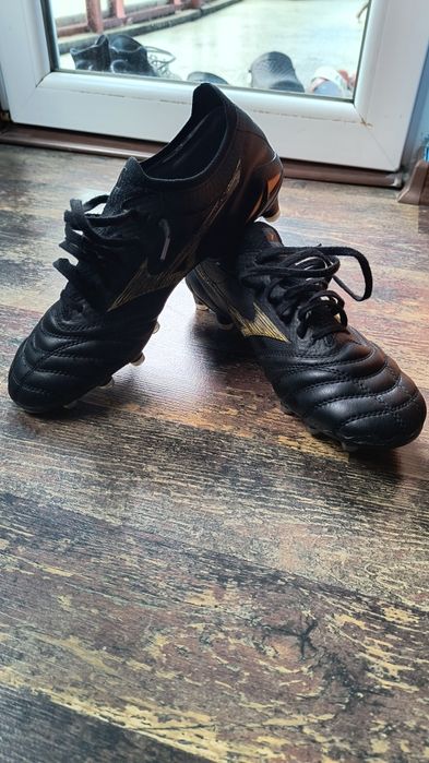 Професионални Бутонки Mizuno Morelia Neo IV Japan Version BlackAndGold