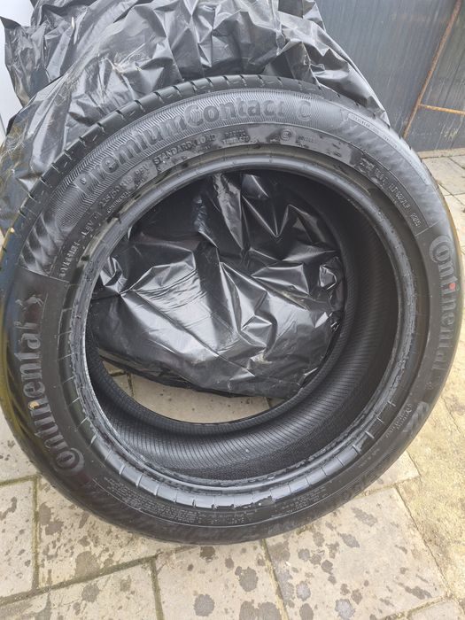 Vand anvelope Continental vara 235 50r 19r19 utilizate 1000 km