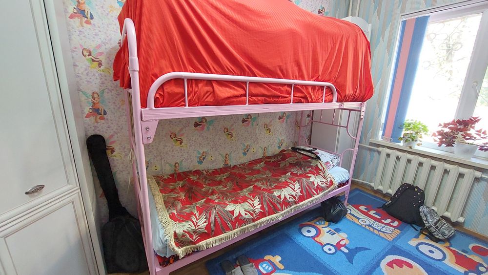 Кровать уни детям и взрослым