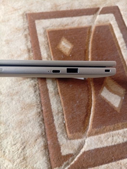 Laptop HP EliteBook 8 G1i 14 inch Notebook AI PC Intel Core Ultra 7 258v