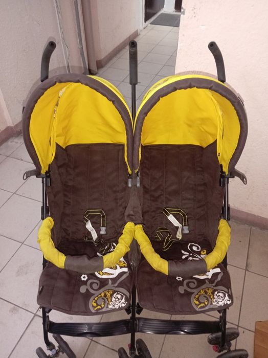 Продам коляску для близнецов