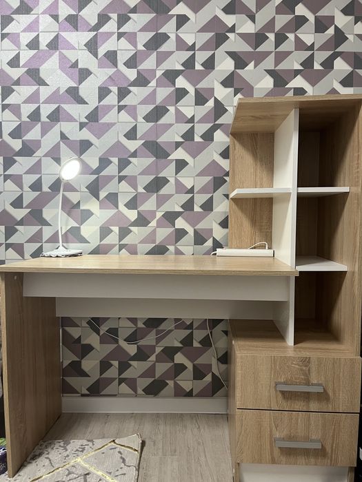 Рабочий стол для учебы